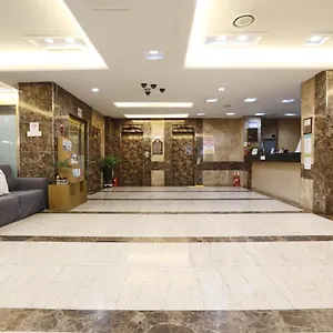 3* Hotel Airport June